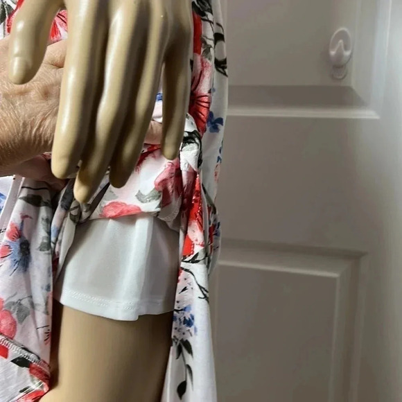 STELLA & SIENNA BY TRIXXI floral maxi dress.halter neck,cut out,cinched waist - Picture 6 of 14